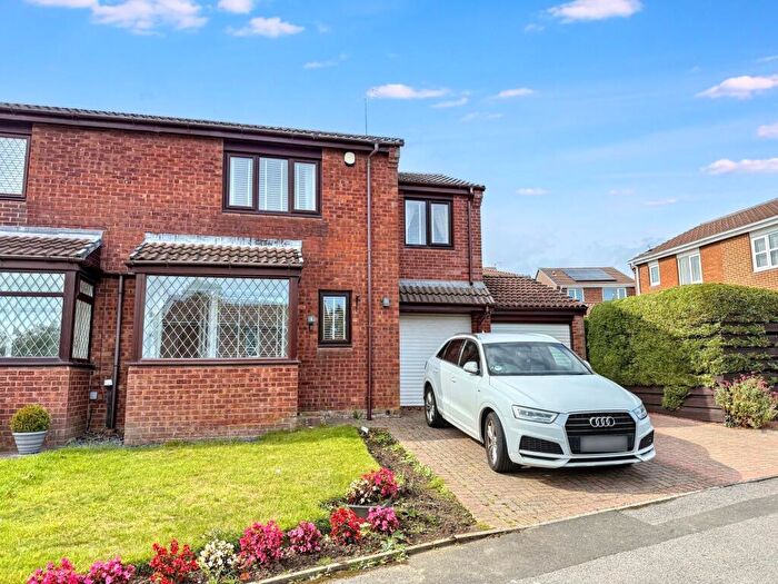 3 Bedroom Semi-Detached House For Sale In Bywell Drive, Peterlee, Durham, SR8