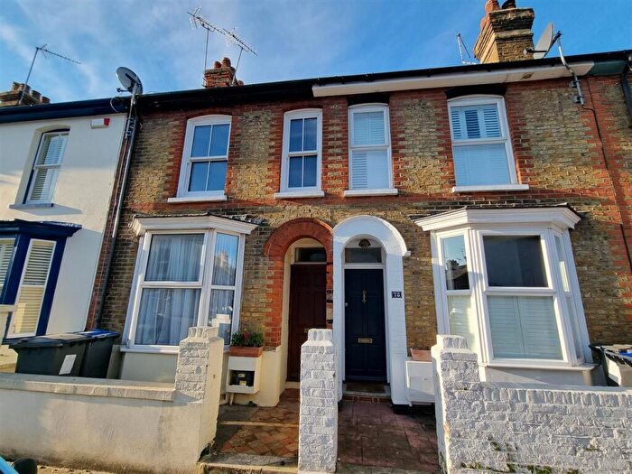 1 Bedroom Apartment To Rent In Regent Street, Whitstable, CT5