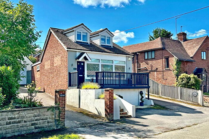 2 Bedroom Detached House For Sale In Underhill, Moulsford, Wallingford, OX10