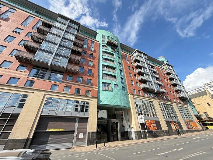 2 Bedroom Flat For Sale In , Whitworth Street West, Manchester, M1