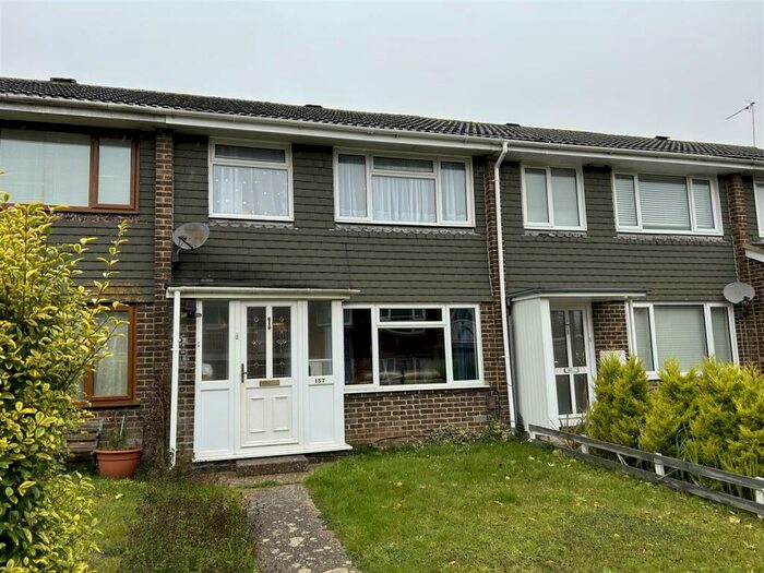 3 Bedroom Terraced House To Rent In Britten Road, Basingstoke, RG22