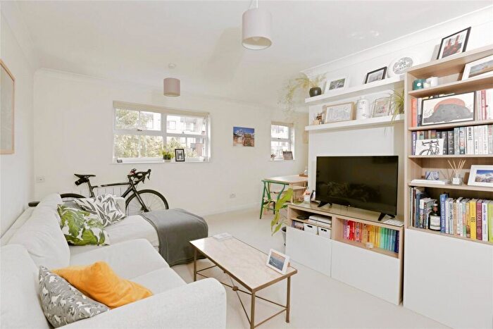 2 Bedroom Flat For Sale In Grenard Close, London, SE15