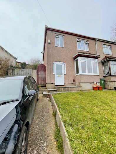 4 Bedroom Semi-Detached House To Rent In Station Road, Filton, Bristol, Gloucestershire, BS34