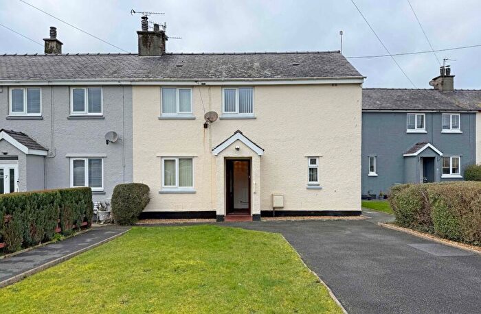 3 Bedroom Semi Detached House For Sale In Rhos Y Gad, Llanfairpwll, Isle Of Anglesey, LL61