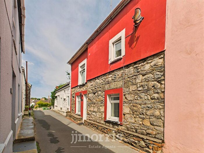 3 Bedroom Town House For Sale In Ty Hir, Upper Bridge Street, Newport, SA42