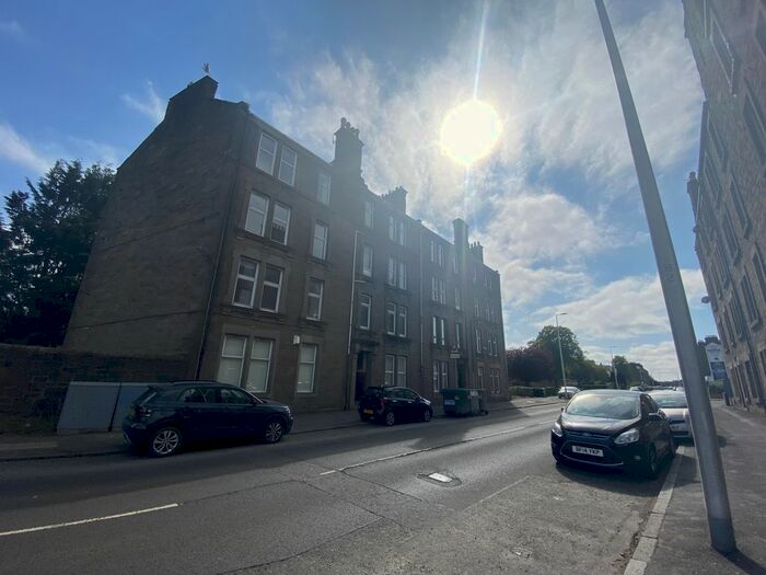 2 Bedroom Flat To Rent In /R Clepington Road, Dundee, DD3