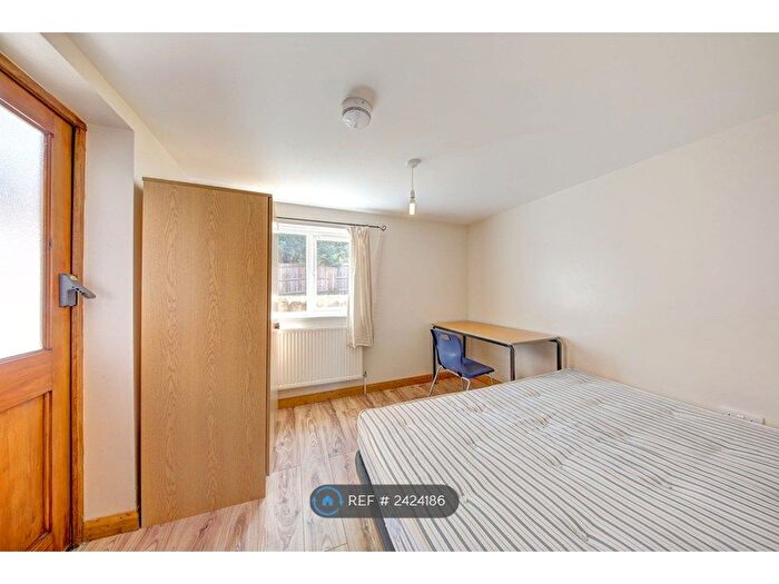 5 Bedroom Terraced House To Rent In Addison Gardens, Cental Kingston Upon Thames, KT5