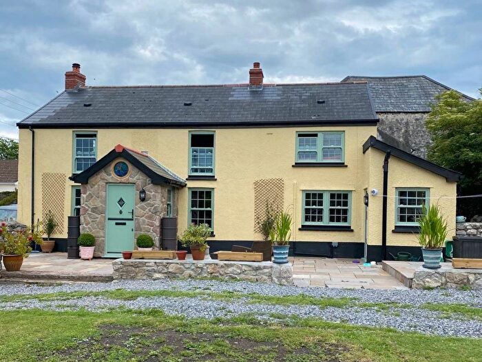 3 Bedroom Cottage For Sale In Llanrhidian, Swansea, SA3