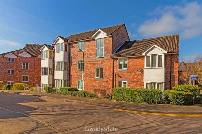 1 Bedroom Apartment To Rent In Millers Rise, St Albans, AL1