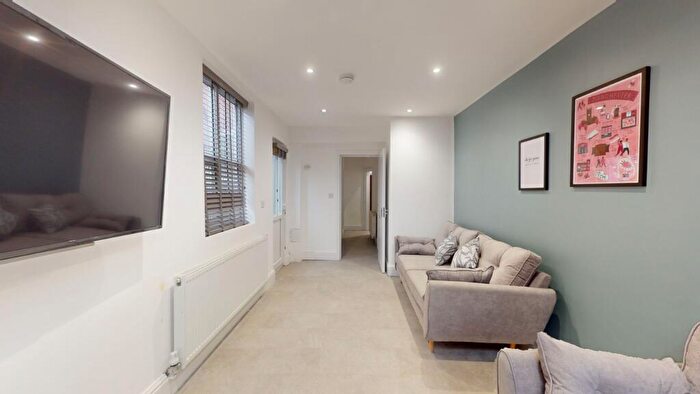 6 Bedroom House To Rent In Cawdor Road, M14