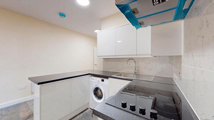 2 Bedroom Flat To Rent In Coronation Road, London, NW10