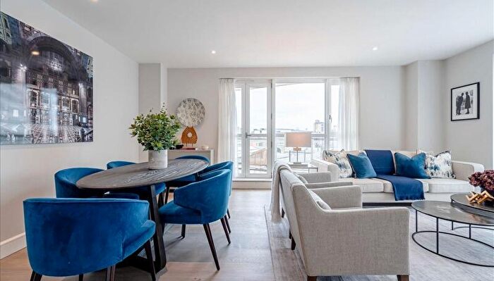 2 Bedroom Apartment To Rent In Westferry Road, Canary Wharf, London, E14