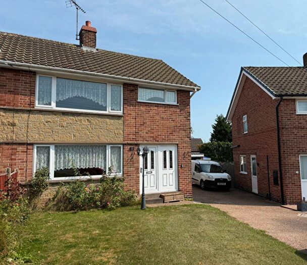 3 Bedroom Semi-Detached House For Sale In Wood Avenue, Creswell, Worksop, Nottinghamshire, S80