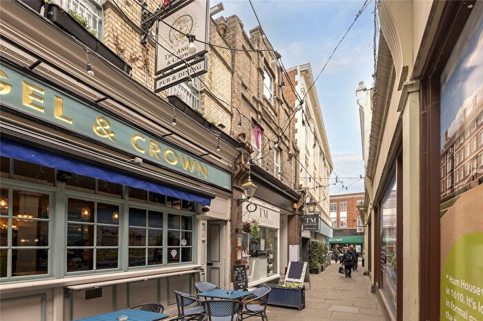 2 Bedroom Maisonette To Rent In Church Court, Richmond, TW9