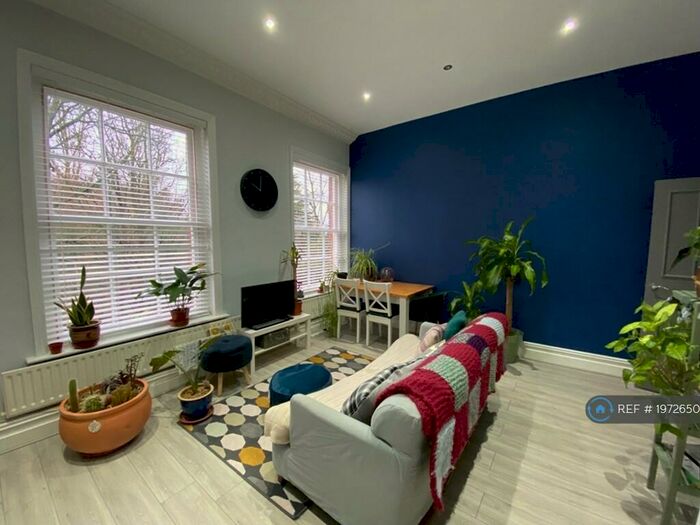 2 Bedroom Flat To Rent In Bank Parade, Preston, PR1