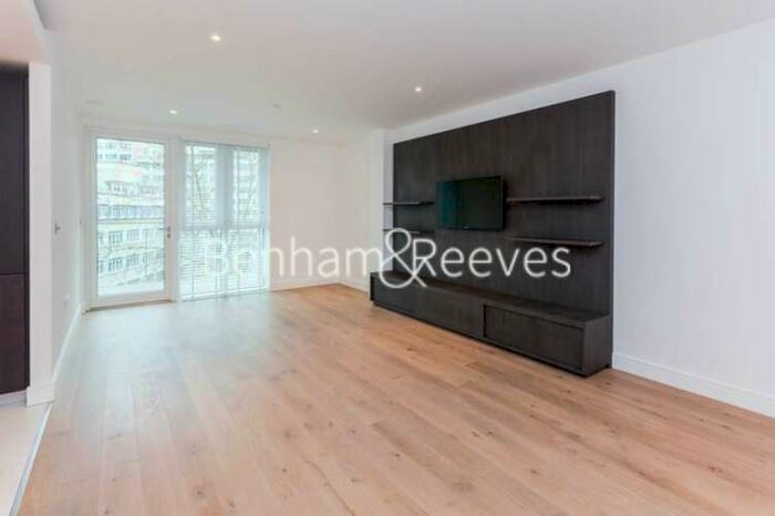 2 Bedroom Apartment To Rent In Sovereign Court, Hammersmith, W6