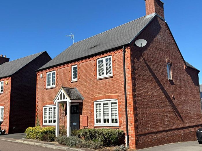 4 Bedroom Detached House For Sale In Selby Lane, Winslow, MK18