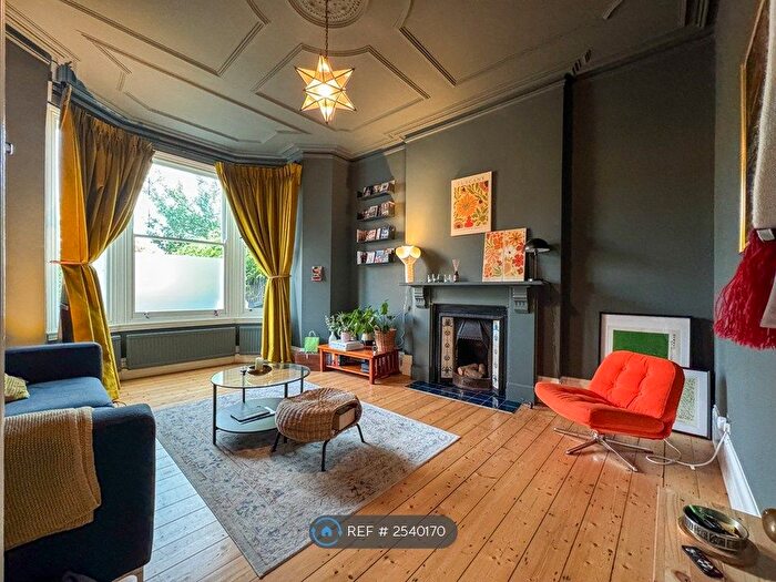 2 Bedroom Flat To Rent In Plympton Road, London, NW6