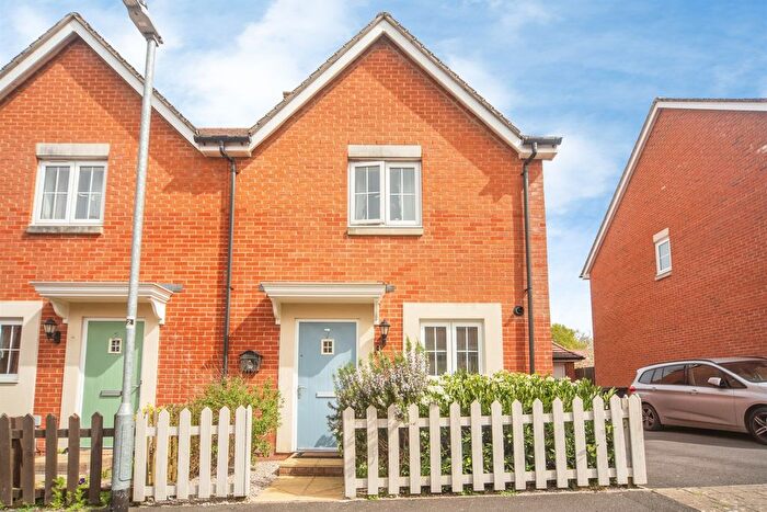 2 Bedroom Semi Detached House For Sale In Barrow Close, Salisbury, SP2