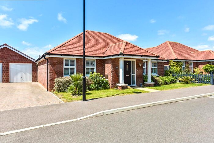 3 Bedroom Detached Bungalow For Sale In Hornbeam Walk, Bracklesham Bay, West Sussex, PO20