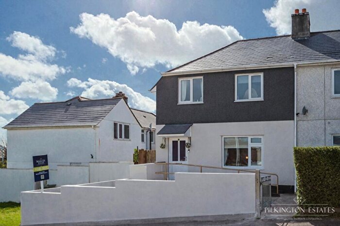 3 Bedroom Semi-Detached House For Sale In Heathfield Road, Plymouth, Devon, PL4