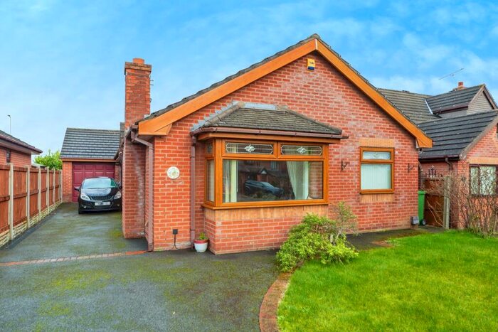 3 Bedroom Bungalow For Sale In The Links, Wrexham, LL13