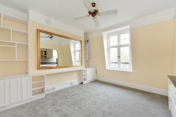 Studio To Rent In Prince Of Wales Drive, Battersea, SW11