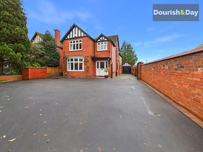 4 Bedroom Detached House For Sale In Station Road, Whitchurch, SY13