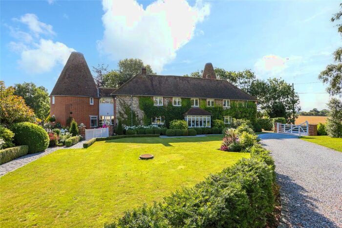 5 Bedroom Detached House For Sale In Badlesmere, Faversham, Kent, ME13