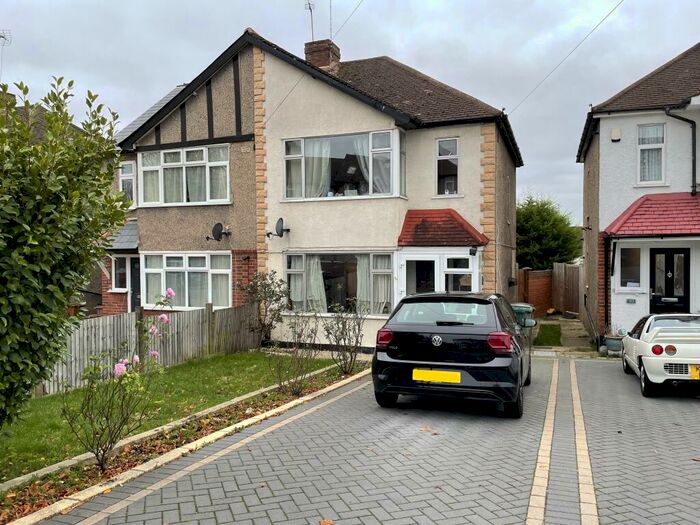 3 Bedroom Semi-Detached House To Rent In Dibdin Road, Sutton, Surrey, SM1