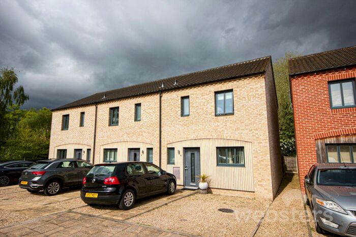 3 Bedroom Semi-Detached House To Rent In The Sidings, Norwich, NR1