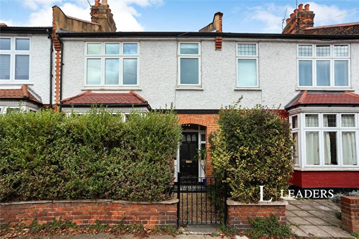 3 Bedroom House To Rent In Riseldine Road, SE23