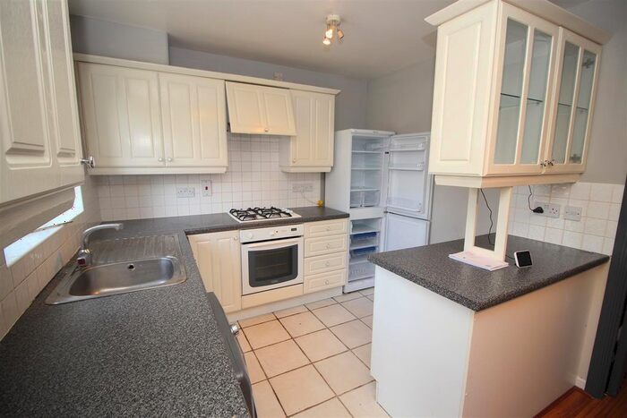 3 Bedroom End Of Terrace House To Rent In Somervyl Avenue, Longbenton, Newcastle Upon Tyne, NE12