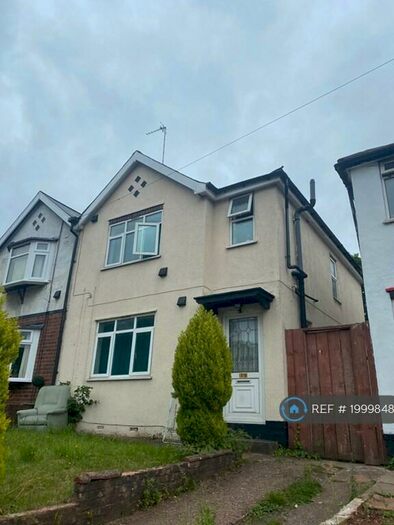 4 Bedroom Semi-Detached House To Rent In Slade Rd, Erdington, B23