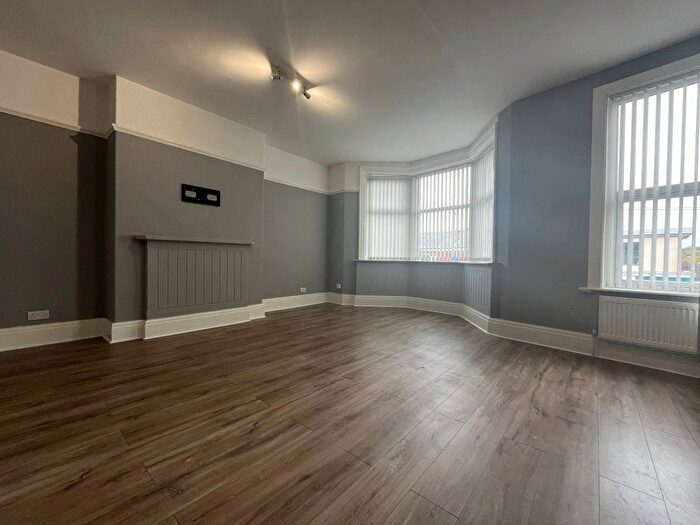 2 Bedroom Flat To Rent In Whitegate Drive, Blackpool, Lancashire, FY3