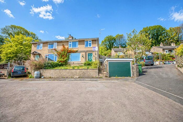 3 Bedroom Semi Detached House For Sale In Summer Close, Stroud, GL5