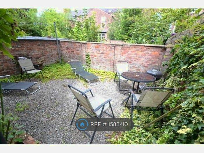 2 Bedroom Flat To Rent In Keppel Road, Manchester, M21