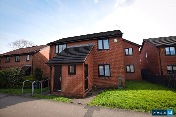 2 Bedroom Apartment To Rent In Middleton Park Road, Middleton, Leeds, West Yorkshire, LS10