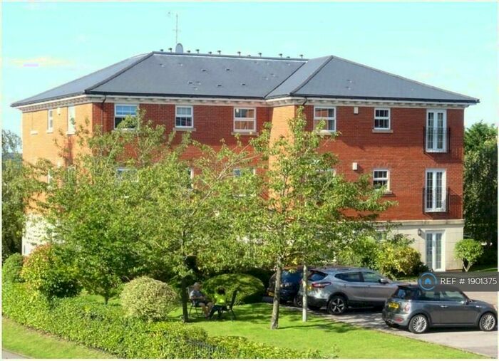 2 Bedroom Flat To Rent In Jago Court, Newbury, RG14