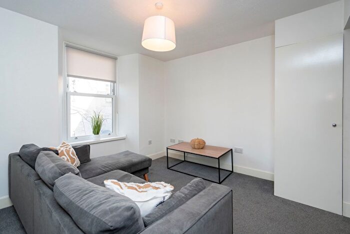 2 Bedroom Flat To Rent In Victoria Road, Dundee, Dundee City, DD1