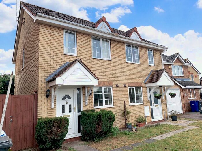 2 Bedroom Property To Rent In Falcon Way, Beck Row, Bury St. Edmunds, IP28