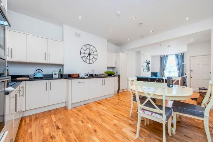 2 Bedroom Flat To Rent In Warren Street, London, W1T