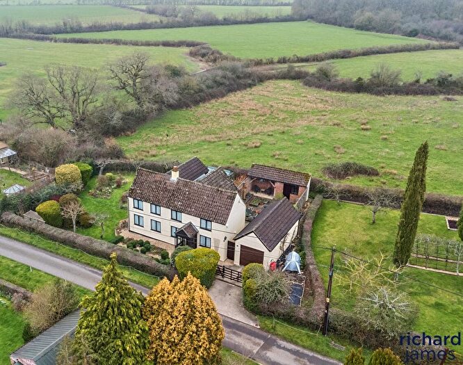 3 Bedroom Detached House For Sale In Greenhill, Royal Wootton Bassett, SN4