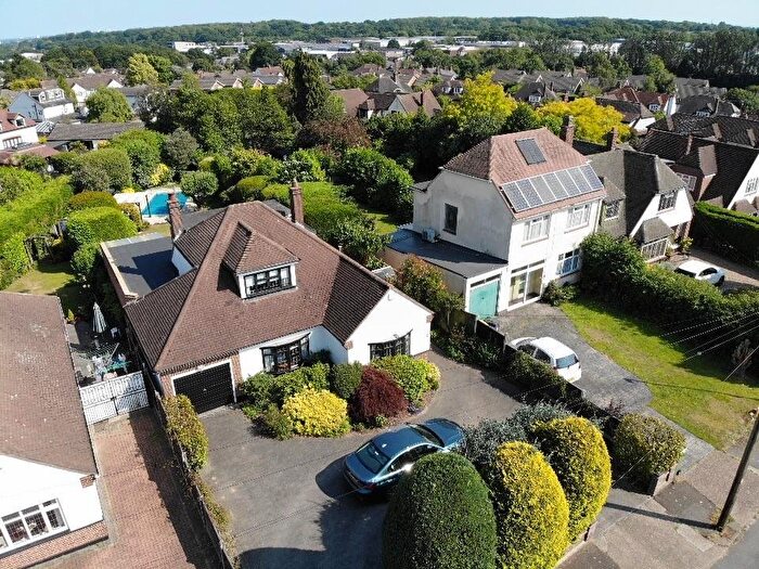 4 Bedroom Detached House For Sale In Warren Close, Rayleigh, SS6