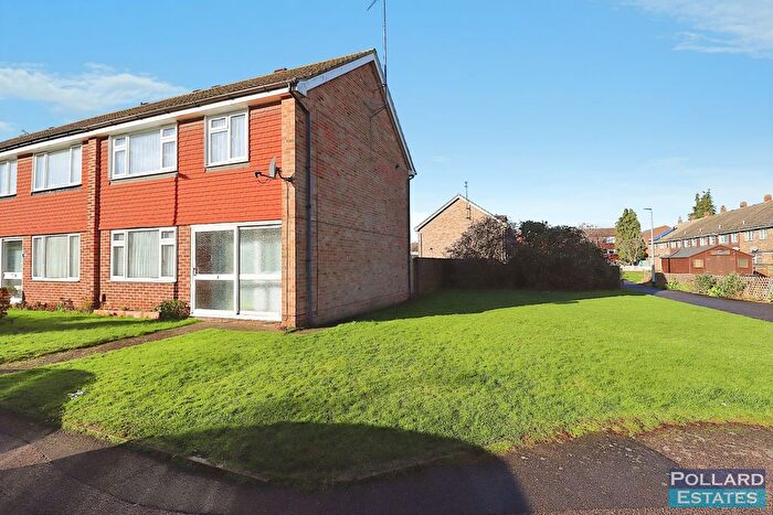 3 Bedroom End Terrace House For Sale In Farnham Close, Rainham, ME8