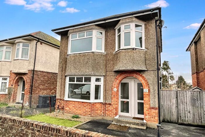 2 Bedroom Flat For Sale In Bournemouth, BH10