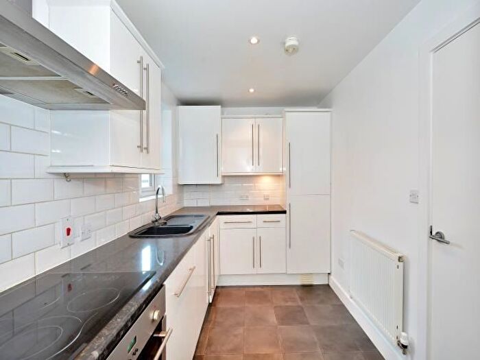 2 Bedroom Flat To Rent In Victoria Dock Road, Canning Town, London, E16