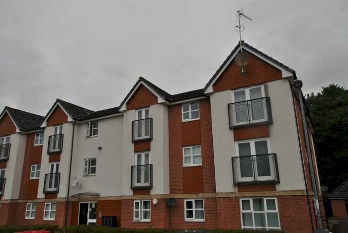 2 Bedroom Flat To Rent In Clearwater Quays, Latchford, Warrington, WA4