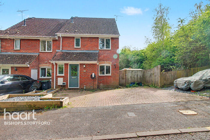 3 Bedroom Semi Detached House For Sale In Brook View, Stansted, CM24