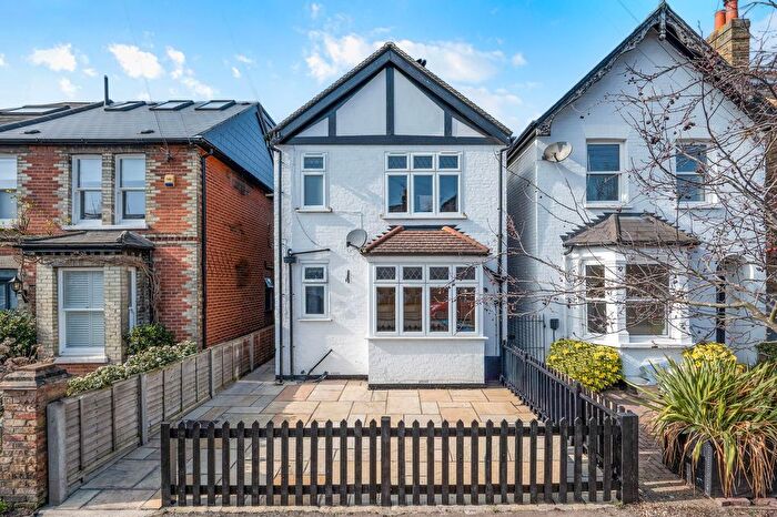 1 Bedroom Flat To Rent In Worthington Road, Surbiton, KT6